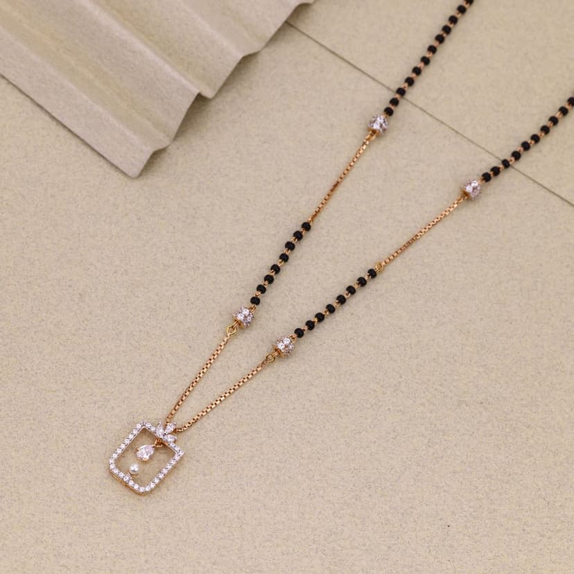 Pearlora Square Grace Mangalsutra 18KT