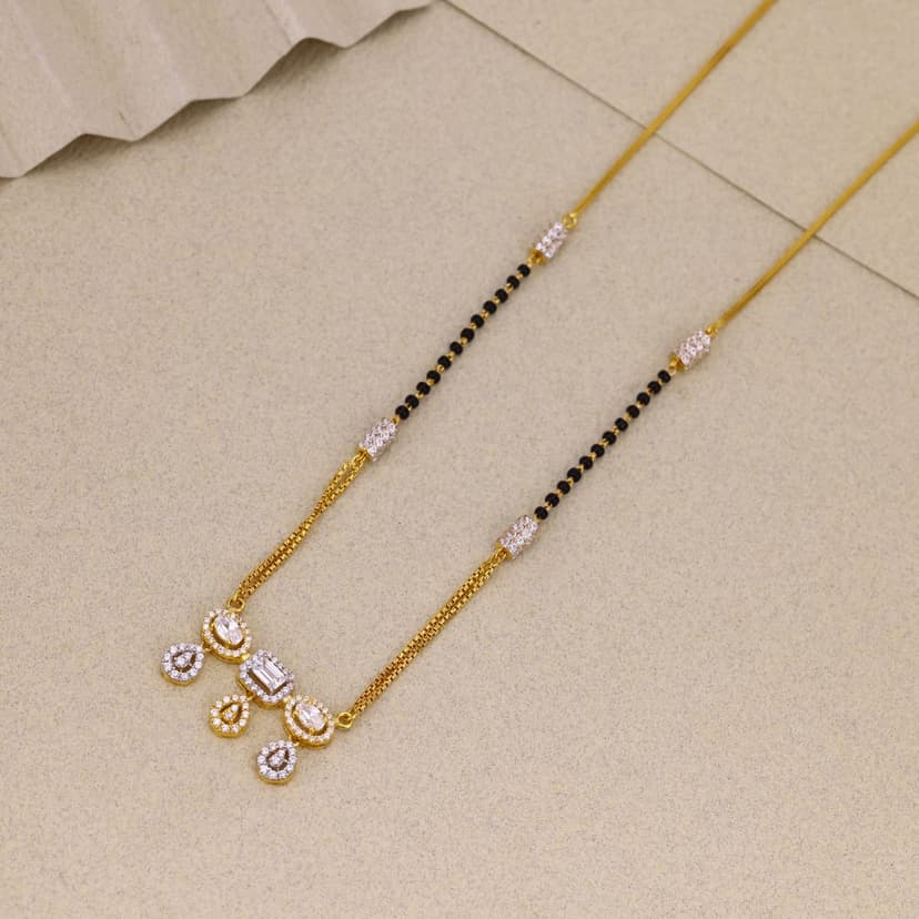 Svarna Panchratna Cascade Mangalsutra 22KT