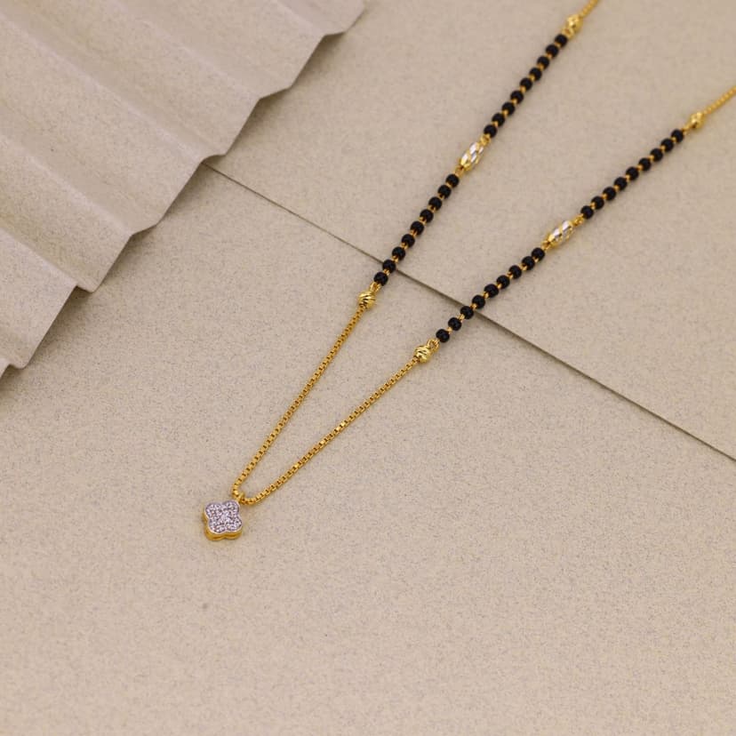 Pushpa Aura Petite Mangalsutra 22KT