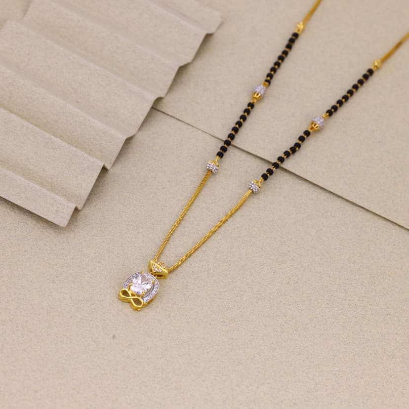 Ananya Grace Solitaire Mangalsutra 22KT
