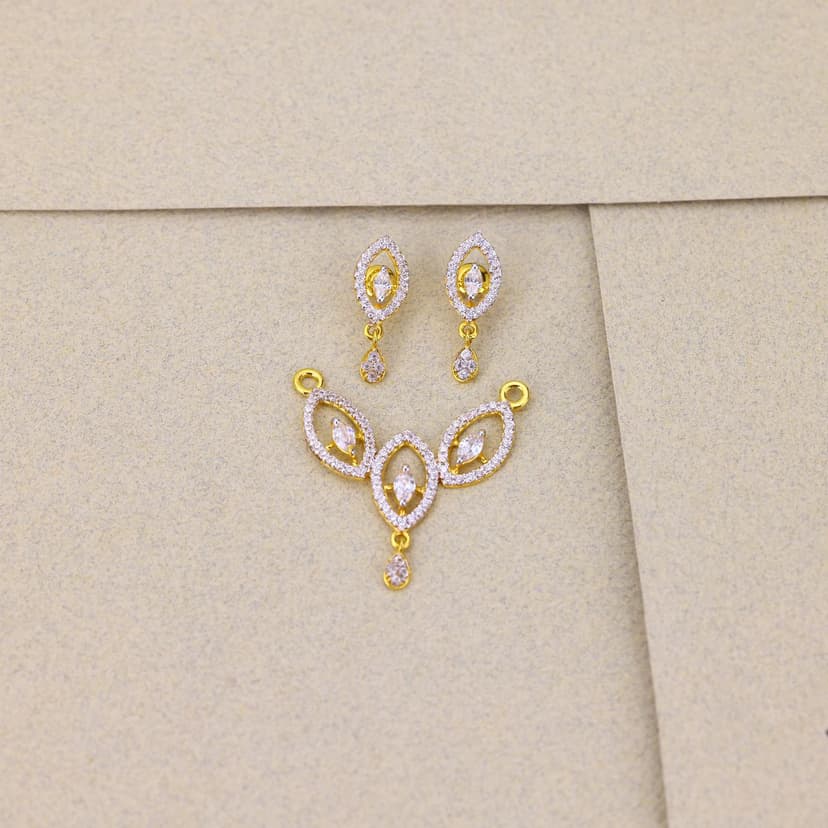 Marivelle Trileaf Aura MS Pendant Set 22KT