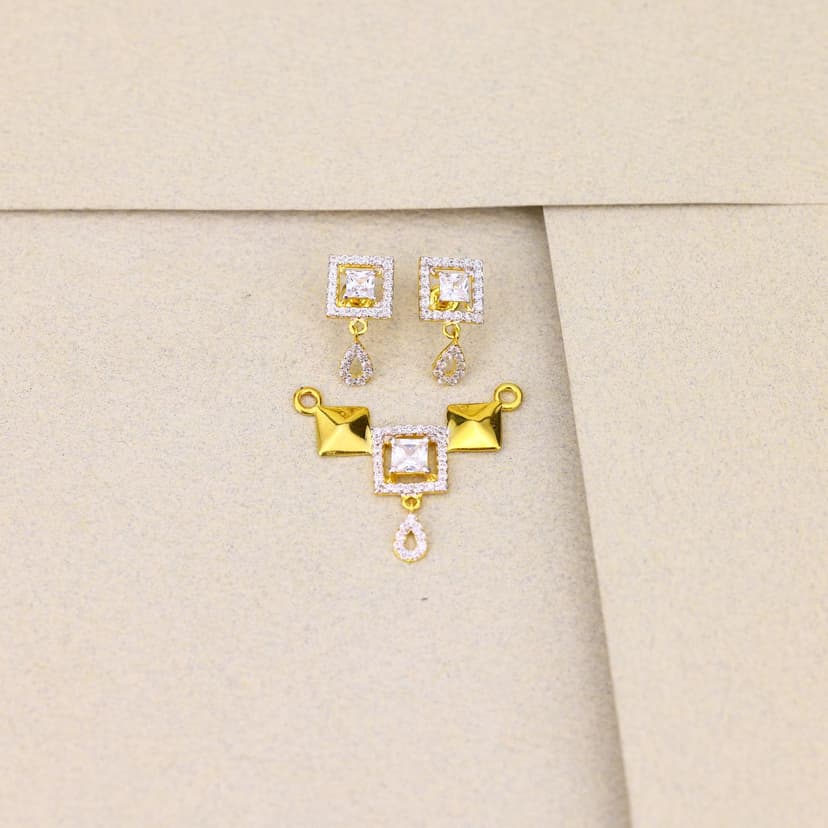 Aurixa Dual Prism Glow MS Pendant Set 22KT
