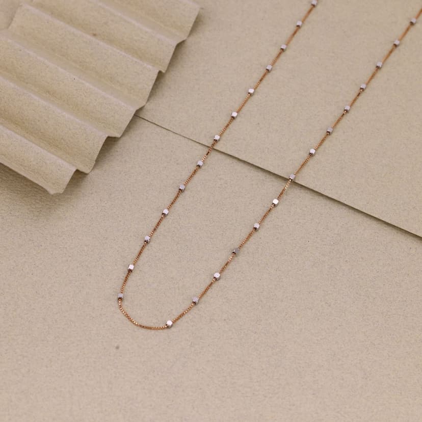 Eliora Cube Station Box Chain 18KT
