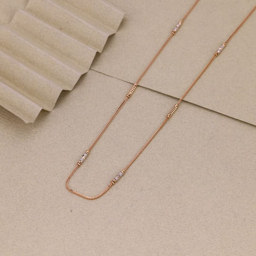 Virelle Twist Accent Designer Chain 18KT