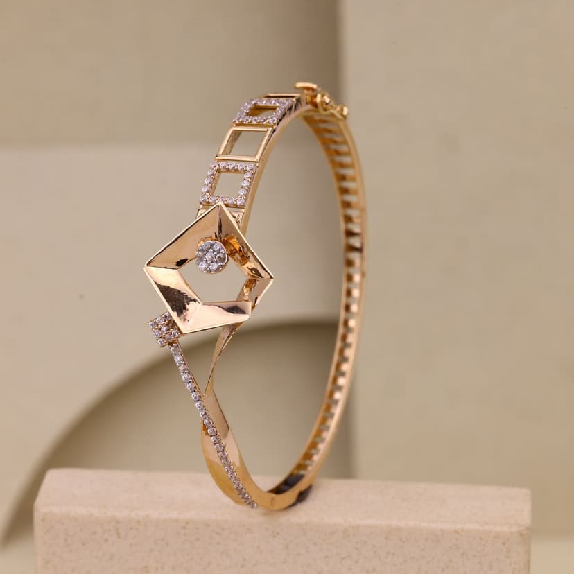 Aurexa Prism Kada 18KT