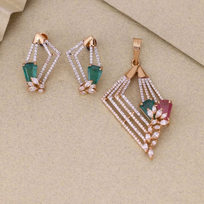 Triveni Prism Elegance Designer Pendant Set 18KT