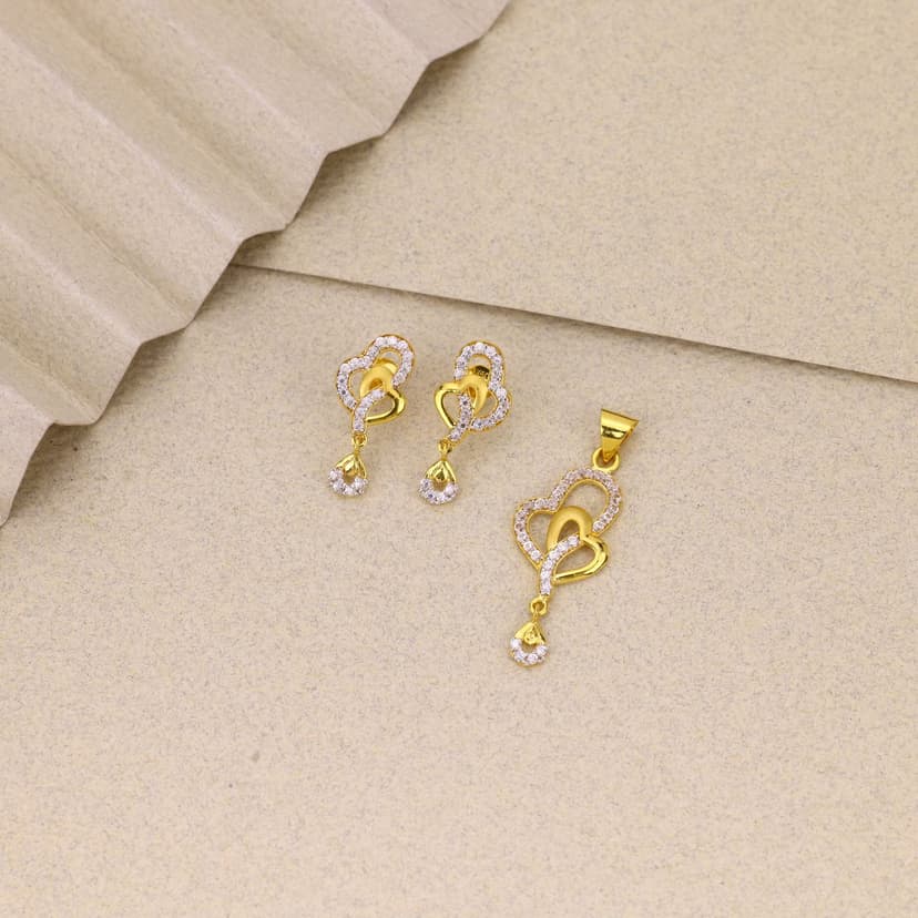 Aurelia Twin Heart Flow Pendant Set 18KT