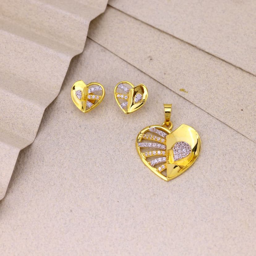 Aurelia Radiant Heart Veil Pendant Set 18KT