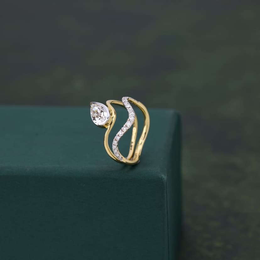 Aveline Lab Diamond Ring 18KT