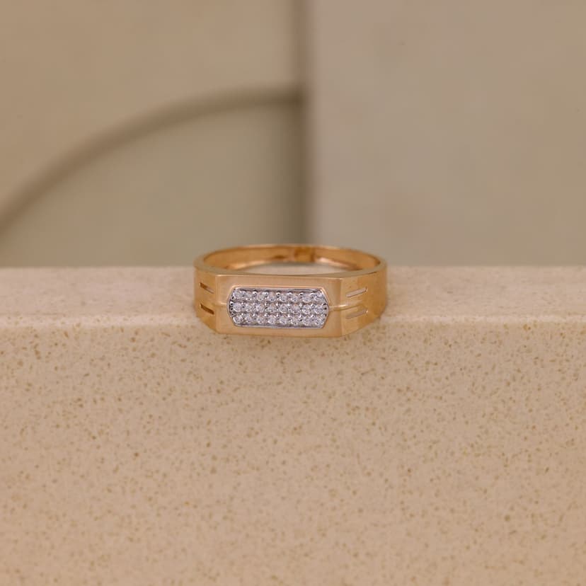 Imperial Bar Cluster Ring 18KT