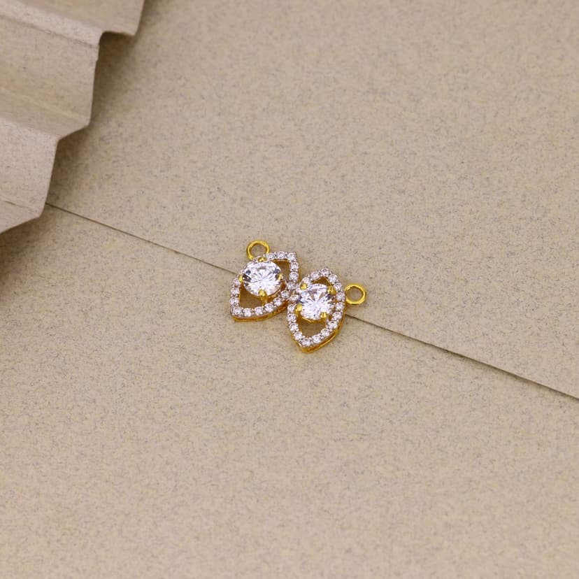 Yugma Sparkle Pendant 22KT