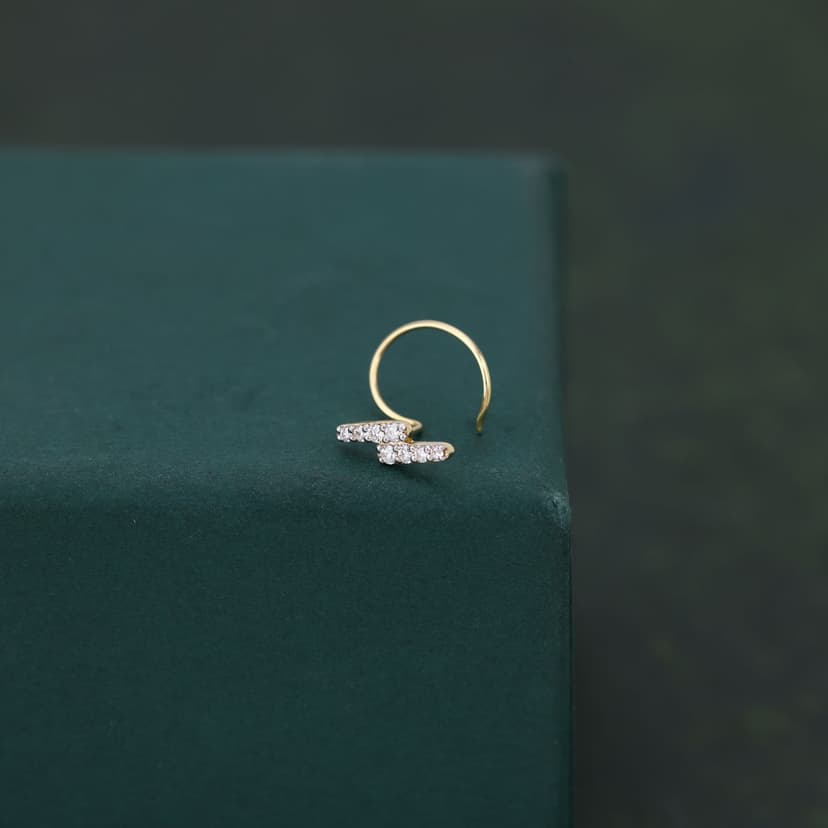 Linea Gleam Real Diamond Nose Pin 14KT