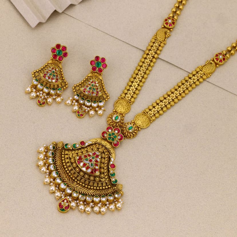 Yavira Antique Necklace 22KT
