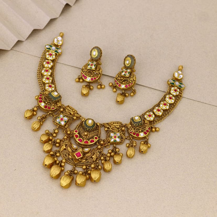 Vaerush Heritage Necklace 22KT