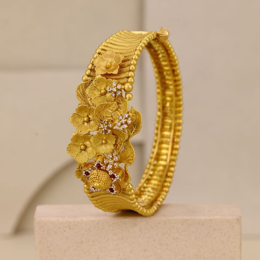 Kairavika Antique Kada 22KT