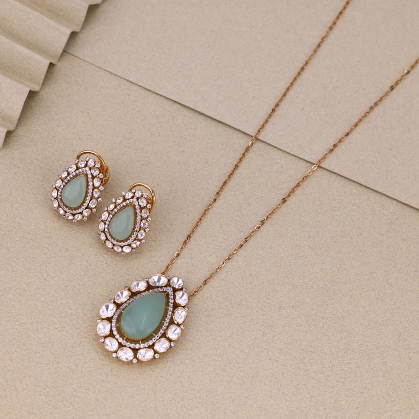 Velisara Sea Bloom Chain Set 18KT
