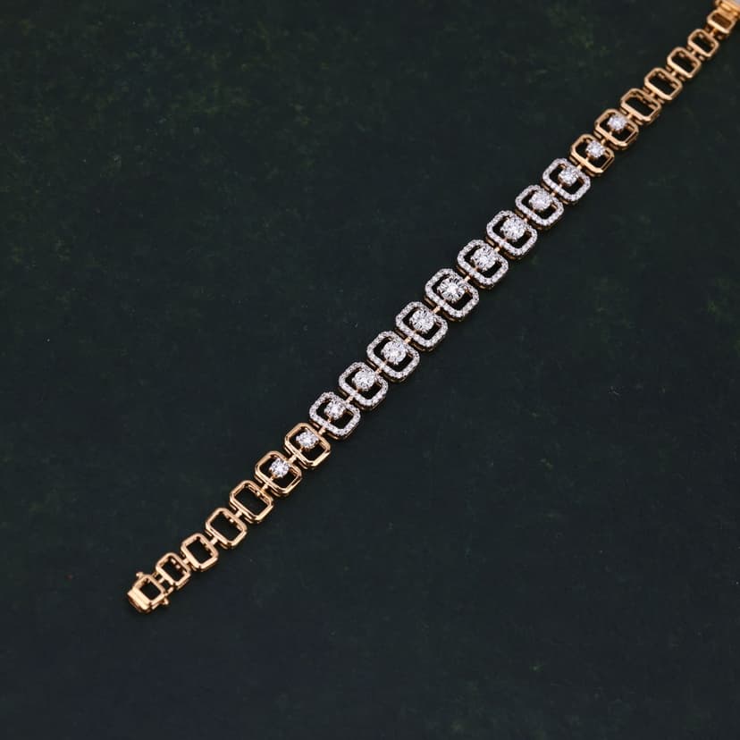 Squrael Real Diamond Bracelet 14KT