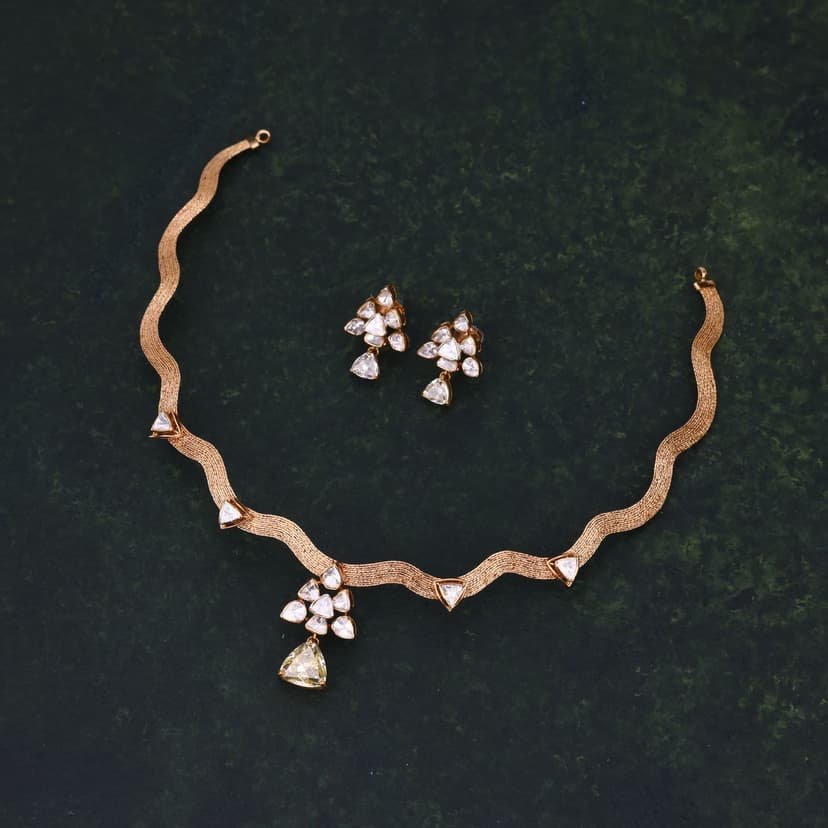 Vayelisse Lab Grown Polki Necklace 18KT