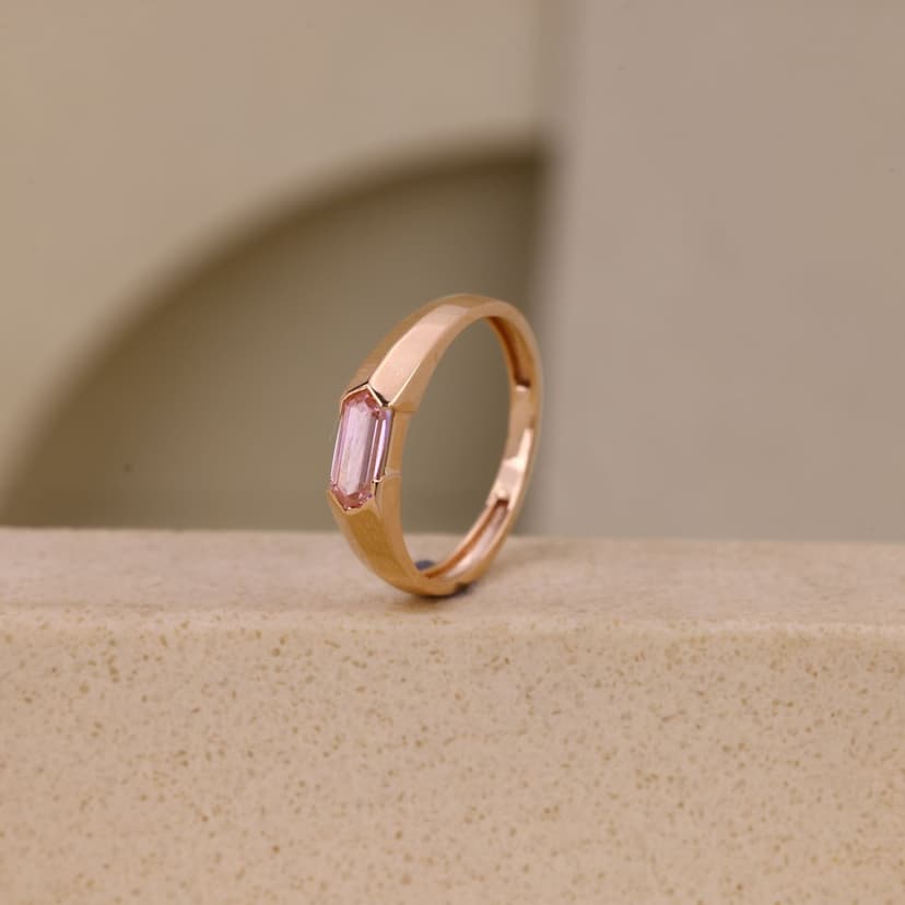 Véxoria Ring 18KT