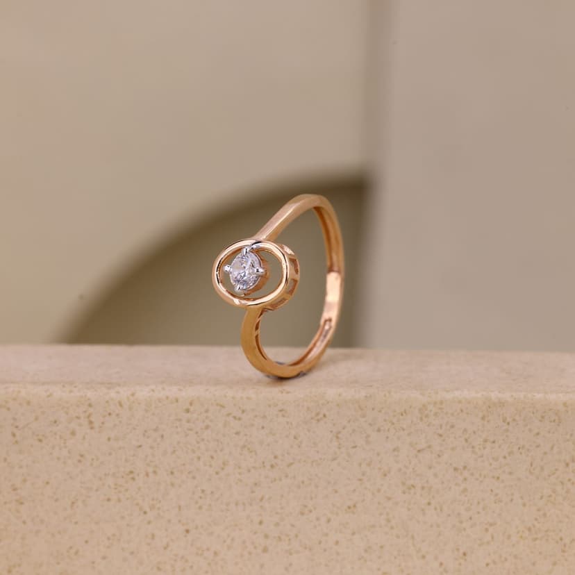 Velouryn Ring 18KT