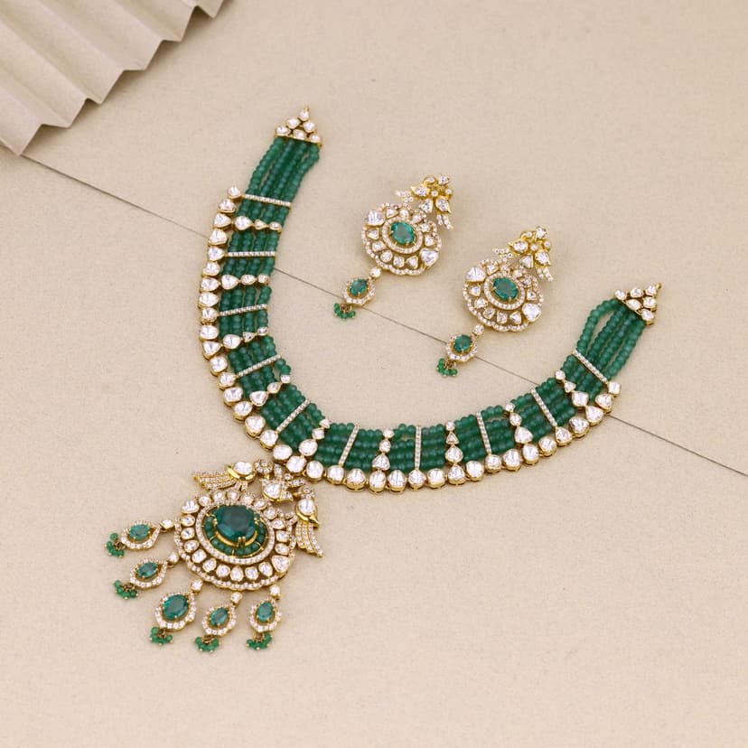 Athervique Victorian Necklace 18KT