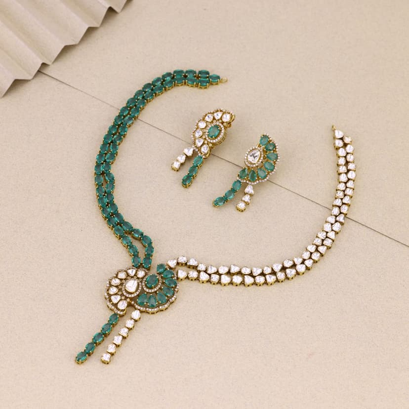 Zephyrune Victorian Necklace 18KT
