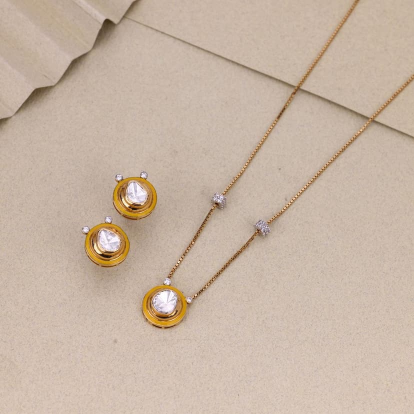 Lysendra Chain Set 18KT