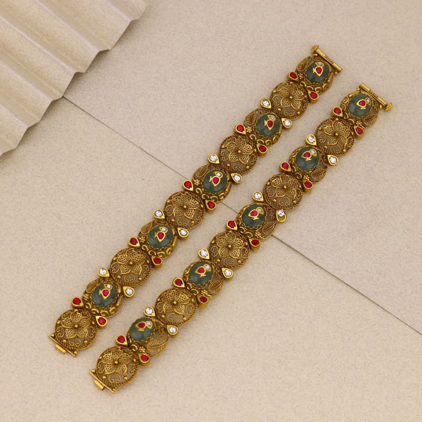 Devyanshri Heritage Gajara 22KT
