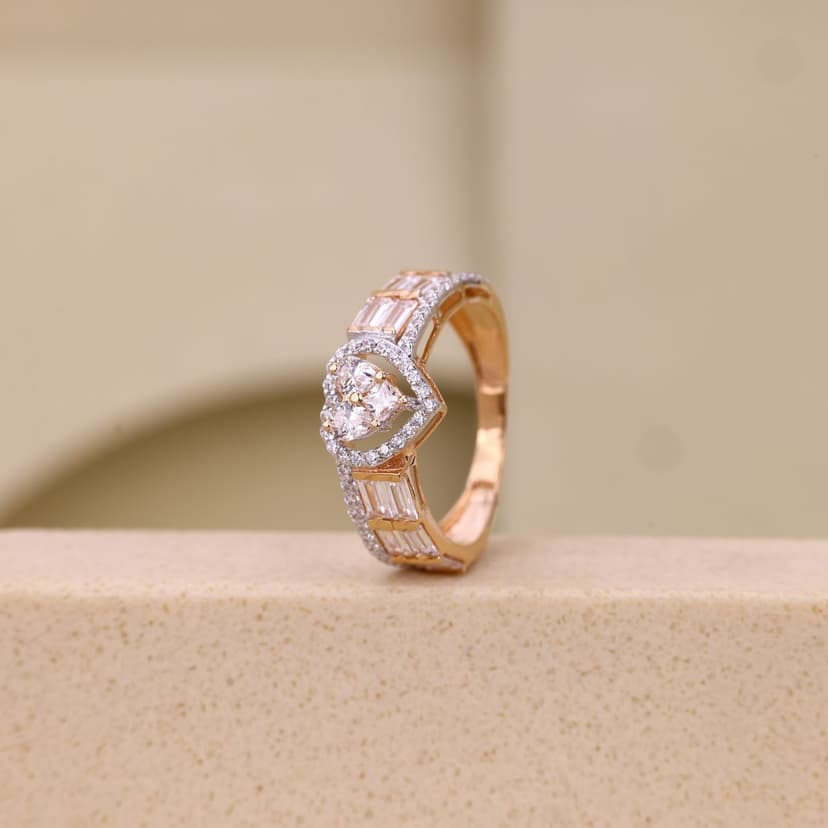 Velunora Heart Ring 18KT