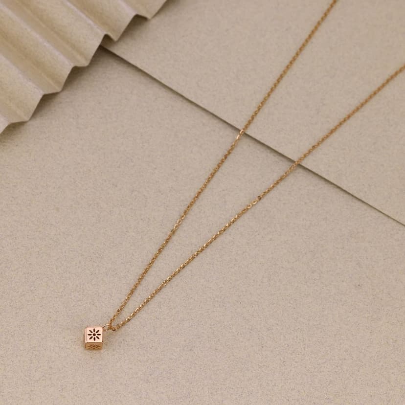 Élanoria Flora Cube Chain 18KT