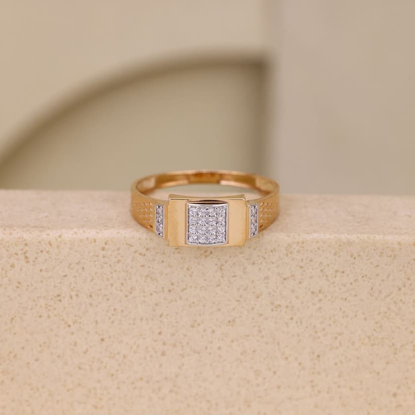 Veyrion Crest Ring 18KT