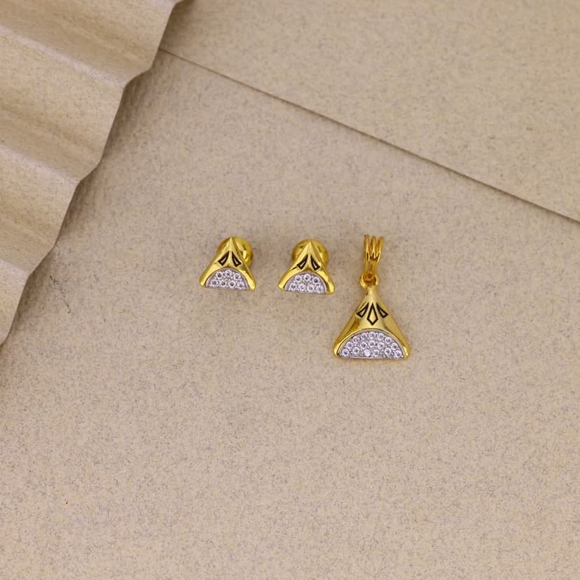 Zaventhra Pendant Set 9KT