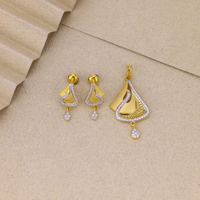 Valorelle Pendant Set 9KT
