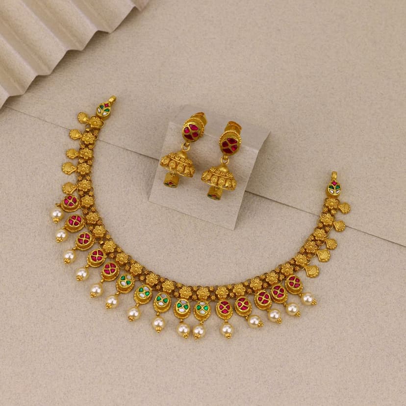 Kusumrekha Antique Necklace 22KT