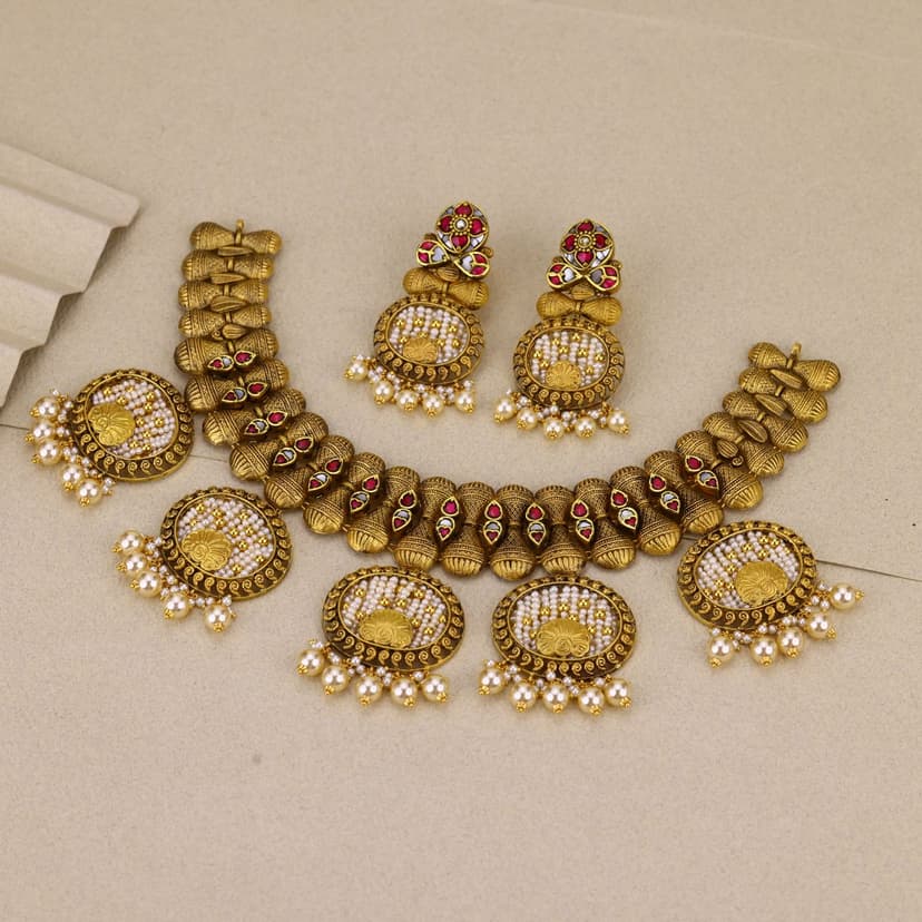 Rajatamra Antique Necklace 22KT