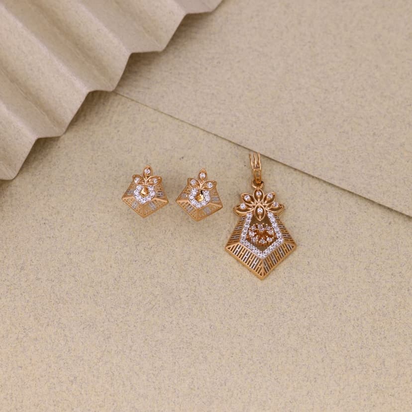 Orabelle Floral Pendant Set 18KT