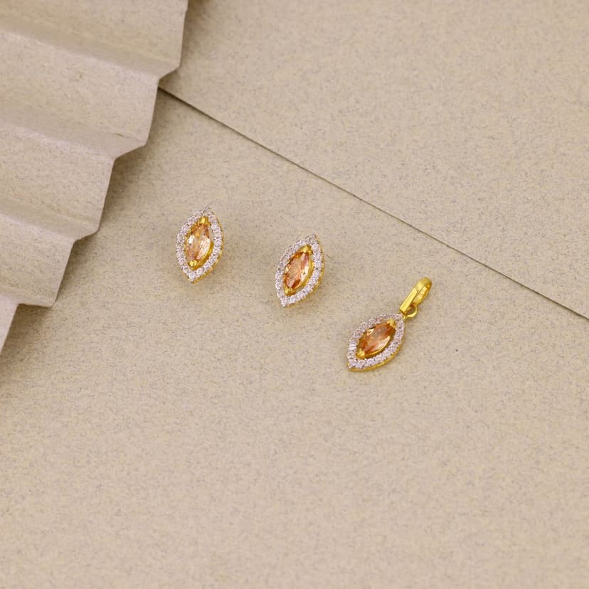 Valenique Pendant Set 18KT