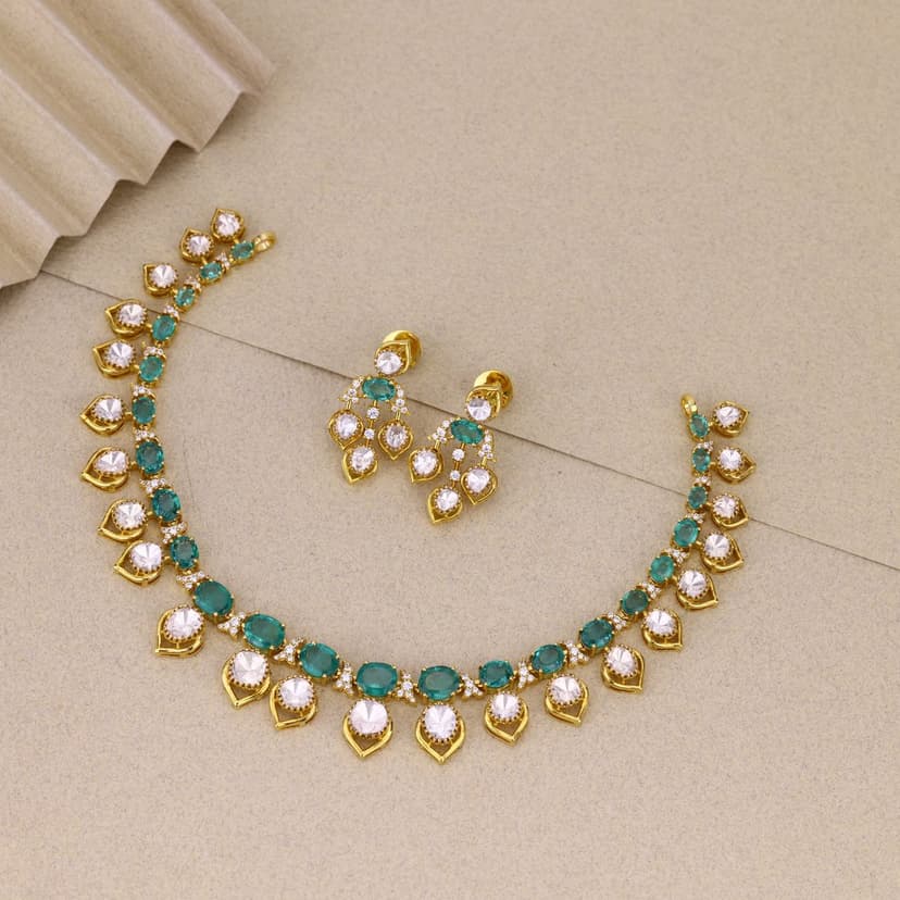 Zeravique Necklace 18KT