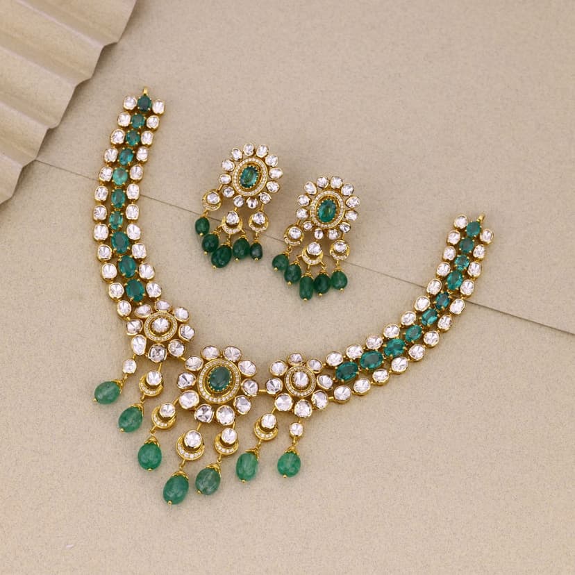 Ormelyra Necklace 18KT