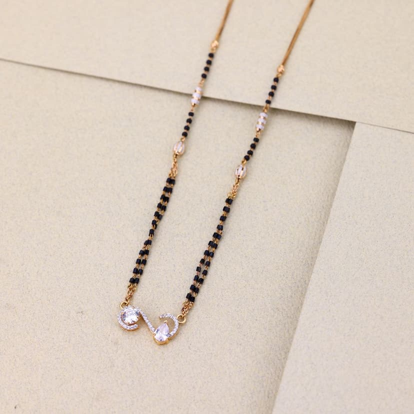 Zorevia Twist Mangalsutra 18KT