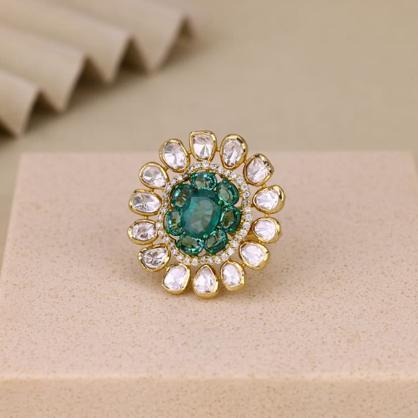 Myravique Ring 18KT
