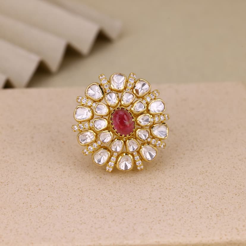 Ruvanique Ring 18KT