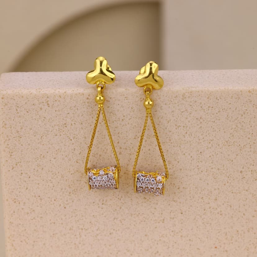 Clovienne Chain-Link Earrings 22KT
