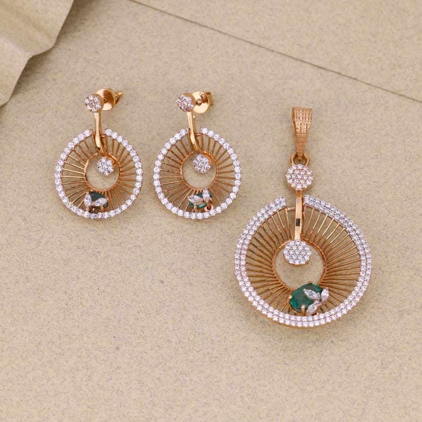 Élarose Emerald Orbit Pendant Set 18KT