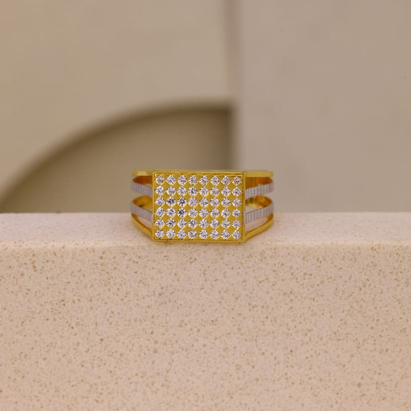 Cyren Parallel Pavé Ring 22KT