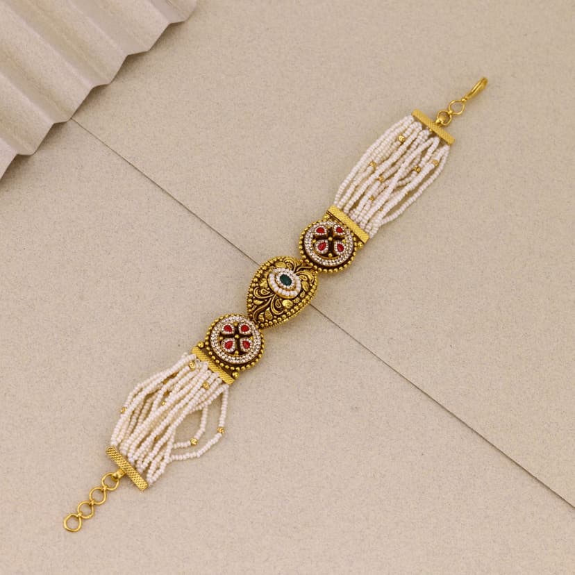 Maniratna Antique Bracelet 22KT