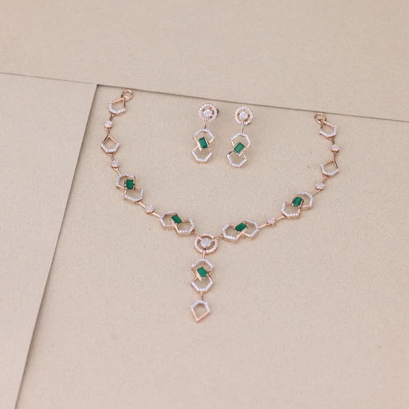 Cevaline Angular Station Necklace 18KT