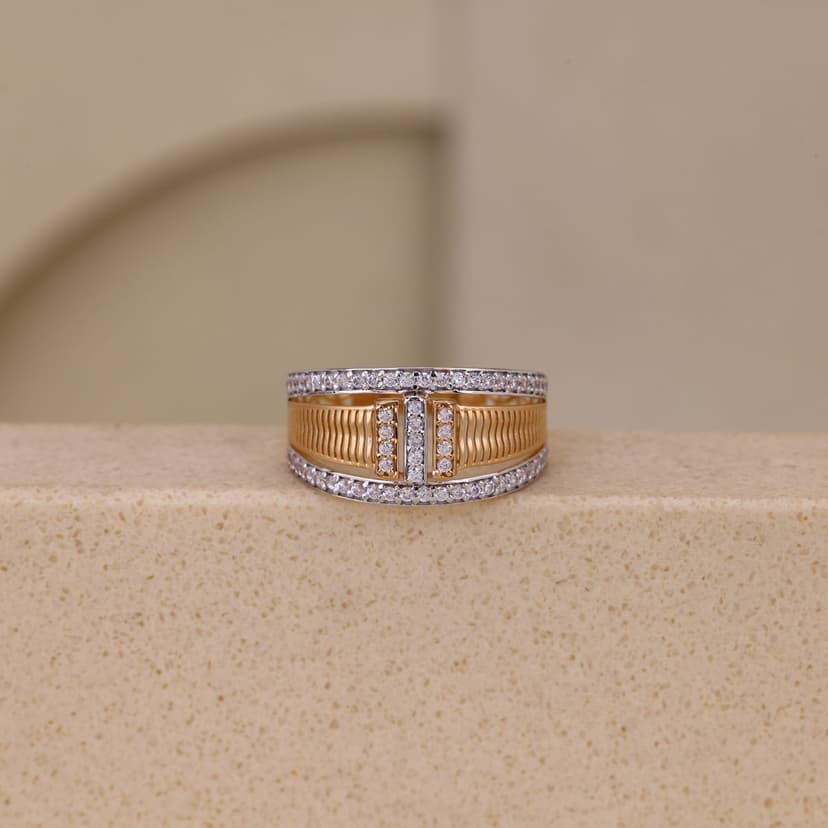 Valencia Frame Ring 18KT