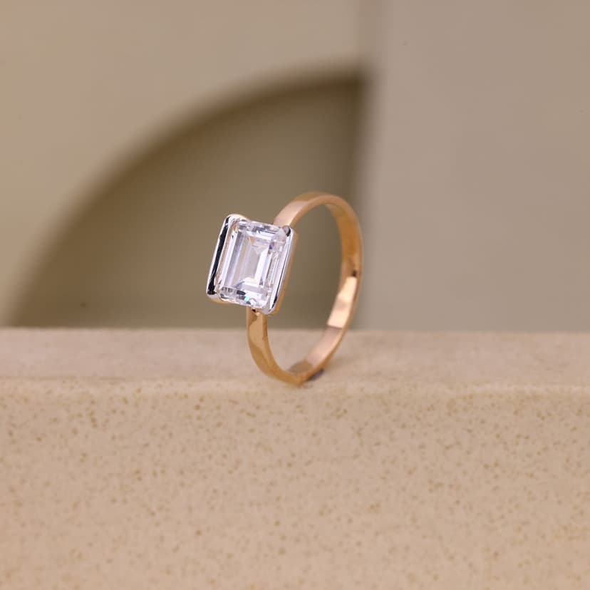 Lioraeve Solitaire Ring 18KT