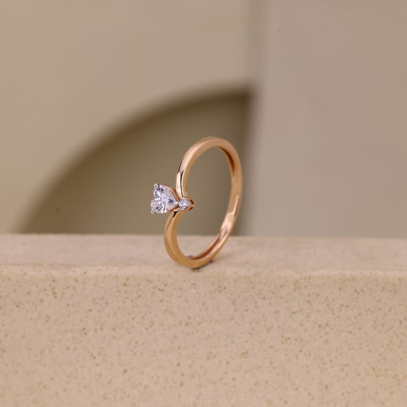 Valessia Heart Ring 18KT